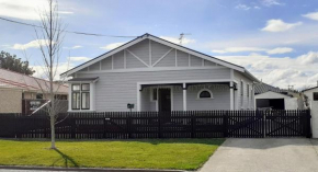 Te Waiharakeke Holiday Home, Blenheim